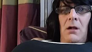 Gwenny Enjoys Intense Solo Play With Mature Passion