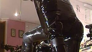 Roxina Superhot Latex Rider