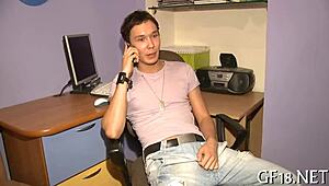 Ξένος Γαμάει Σκληρά την Πολυτελή Ενήλικη Κοπέλα 18+