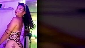 Ts Angelique dildo fucks and cums! 😍