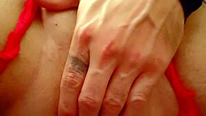 TWISTED ANAL SOLO TRANNY GAPE!