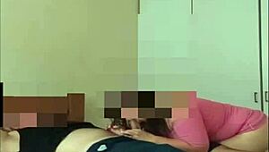 Падчерица жаждет запретных утех с отчимом в жаркой миссионерской позе за закрытыми дверями