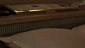 嘿，作为大学生妹和我的赞助人聊周六夜炮！😜