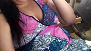 amanda's first footjob experience feels so good...