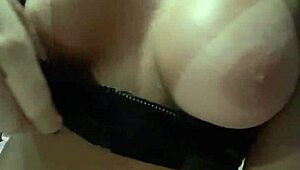 Loira fardada craving cock in her ass on insta mellomyrelly.