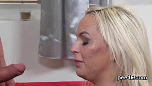 the perfect model feels her spread pussy squirting warm pee in this emotional release