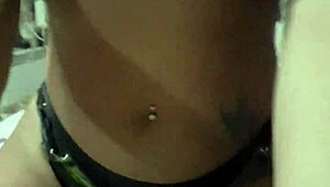 Loira fardada craving cock in her ass on insta mellomyrelly.