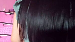 Pretty young girl shopping alone in supermarket, watch me ask her to be my girlfriend in public.