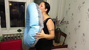 Milf looner inflating beach circle fetish