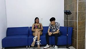 Hermanastra colombiana me sedujo con baile caliente. No resistí y follé a esta milf latina amateur.