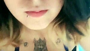 Brunette peruvian teen webcam girl shows big ass on stream