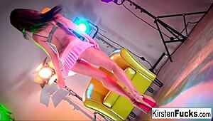 Hollywood Lights Solo With Kirsten