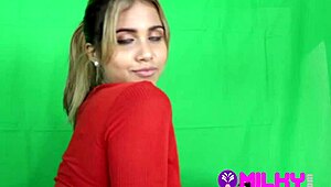 Real amateur Latina model Yorgelis Carrilo models in public