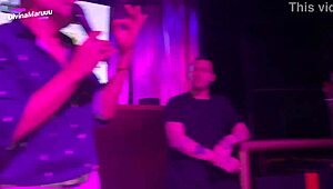 Divina Maruuu exibindo tetas grandes no show de lingerie