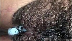 Sloppy seconds kreampie z dlakavo pičko v bližnjem posnetku!