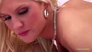 Cute Babes Viktorie And Kira Threesome With Hardcore Anal