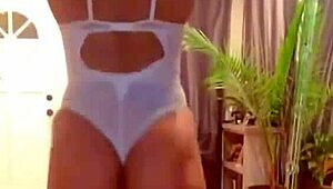 Maliah Michel is soft an' juicy, ya know?