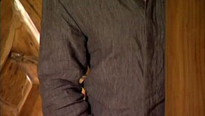 妻が汚い医者に浮気してヴィンテージフルHDポルノ。忘れられないレトロアクション！