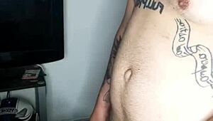 i'm givin a blowjob to this cute teen 18+