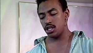 Pelacur Bokong Hitam Tebel Haus Dientot Keras