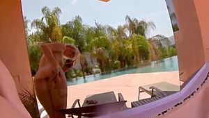 Samantha rone masturbates in underwater pool