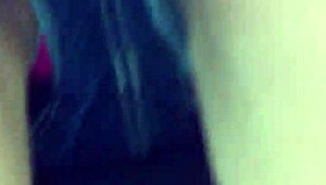 Outdoor babe in jeans upshorts video