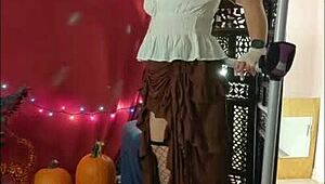 Watch this Halloween steampunk pussy dance turn into amateur assfucking and anal cosplay?