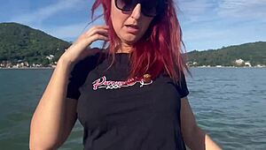 Boré Aprontar de Lancha Feels So Wild and Raw