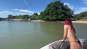 Boré Aprontar de Lancha Feels So Wild and Raw