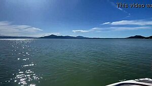 Boré Aprontar de Lancha Feels So Wild and Raw