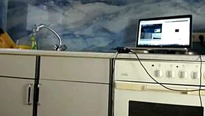 private webcam twerk in hot lingerie