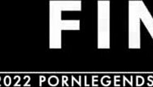 किशा ग्रे अपनी पहली रॉ वीडियो शूट के लिए आती है