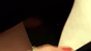 Watch the hairdresser give a handjob leading to cumshot?