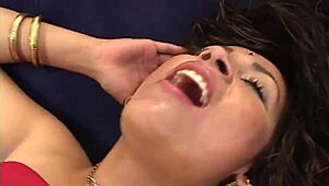 wow, interracial threesome with shaved bombshell cougar! who's joining?