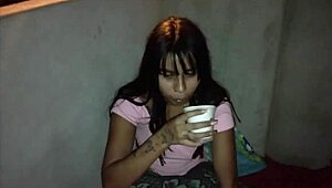 Le Doy Hospedaje a Habitante y Ella Me Agradece con Mamada y Follada