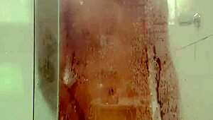 novinho carioca dotado no banho completo com red 😏