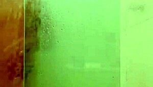 novinho carioca dotado no banho completo com red 😏