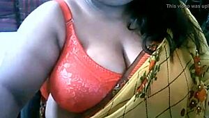 Big boobs aunty, want to bang in the office now?