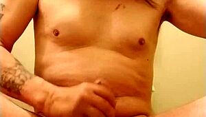 hey dude, stroke that cock with the ring now