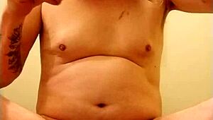 hey dude, stroke that cock with the ring now