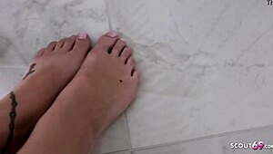 Deutsche amateurin Tight Tini shares kinky foot fetish dirty talk guide