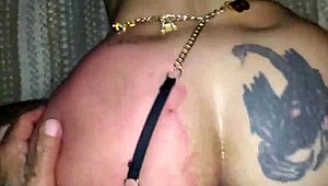 Greedy pussy gets intensely fucked by amateur in raw session