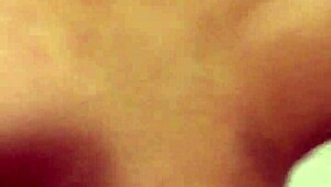 สาวลาติน่าอมateur เพลินมื้อค่ำหลังเลิกงาน