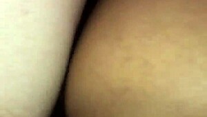 La mia side chick ebony mi becca a filmare figata interrazziale, sculacciate e anal con culo al vento