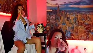 Intense dancing leads to orgasm with dildo and muff diving in webcam show