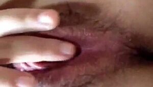 Чувак, я совсем потерялся с этим огромным монстром-членом, даже не могу справиться!