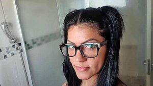 Latina babe enjoys anal sex and gets her pussy tasted