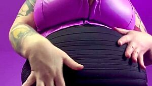 Fat boss from Boston plays the seductress with big boobs