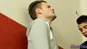 I can't get enough of this bisex hunk gobbling cock