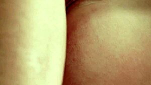 cewek cantik naik kontol anal sambil digenjot keras posisi misionaris. tetek kecilnya 18+ loncat saat dia sendok dan naik gaya cowgirl.